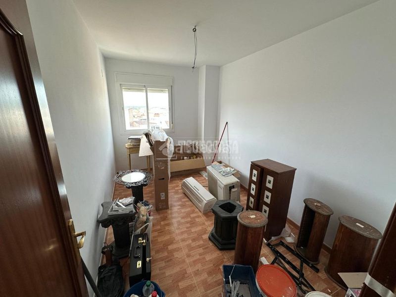 Foto 4784db40-a319-4532-b307-e0c8f13f5c86. Pis amb aparcament a Mengíbar