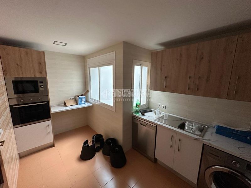 Foto 5f3eed88-c623-42ee-b039-ac7dd1662c01. Pis amb aparcament a Mengíbar