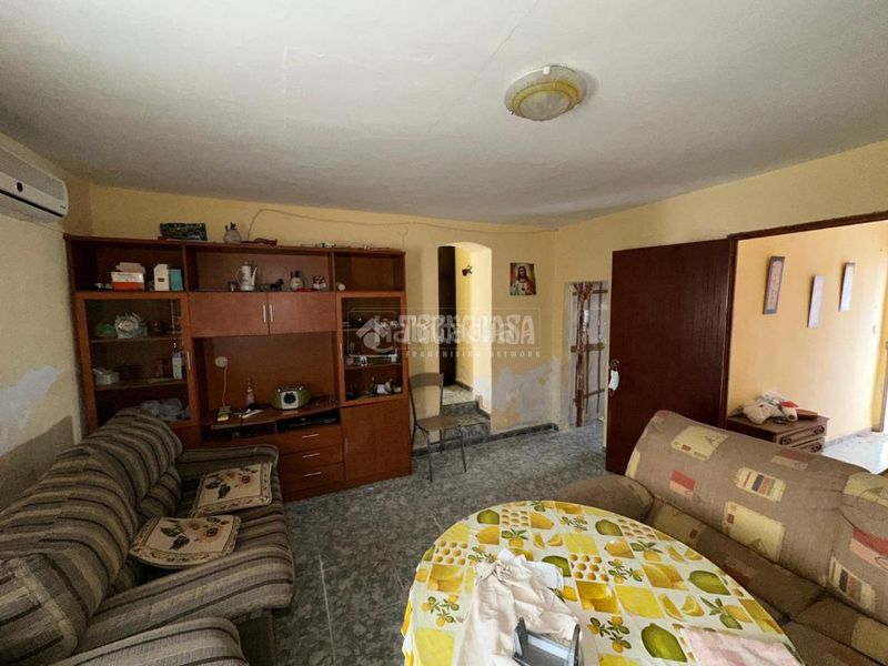 Foto 2e36da34-3e81-4bf1-a445-99b75b20f619. Casa amb calefacció aparcament a Espeluy