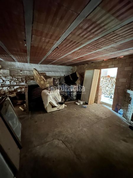 Foto e2906d3d-7370-4539-9185-863294c8ea37. Casa amb calefacció aparcament a Espeluy