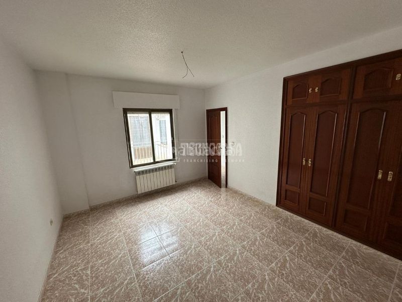 Foto 212df32b-fbb0-44f4-ba89-219252cc18c0. Pis amb calefacció a Mengíbar