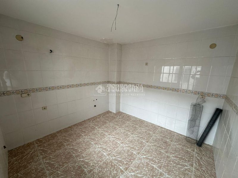 Foto 31f33646-62e7-4611-9b4a-12d14be878e8. Pis amb calefacció a Mengíbar