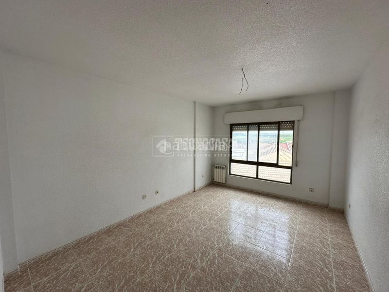 Foto 7dab3674-80f4-441e-92a5-e766d0b7178a. Pis amb calefacció a Mengíbar