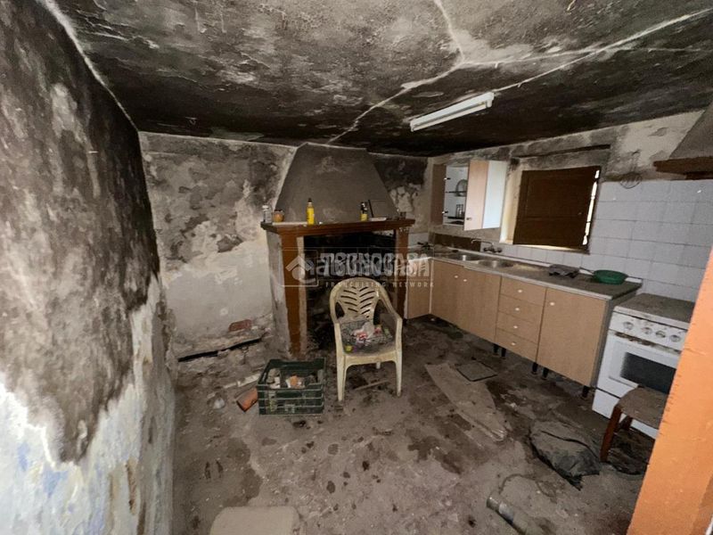Foto c5fb69cb-ce0c-45c0-b329-6511c15f5d05. Casa aparellada a Mengíbar