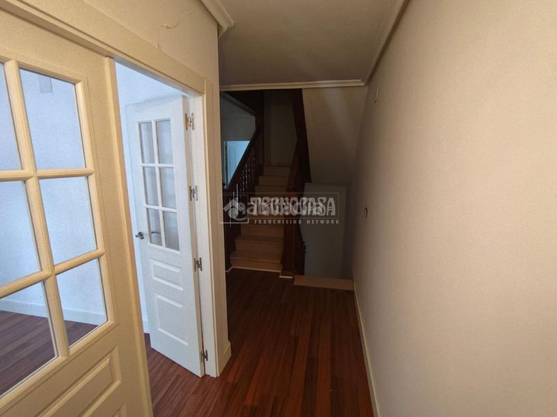 Foto cb5ec39b-f5c4-4d0d-b6fc-7002818369b6. Casa aparellada amb aparcament piscina a Mengíbar