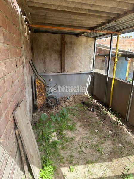 Foto 843c91a2-7270-41f1-a562-1bdd17c4ca2d. Terreny residencial a Mengíbar