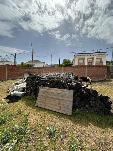 Foto a91f3808-33a8-44e4-bbba-ee222ffb5ddd. Terreny residencial a Mengíbar