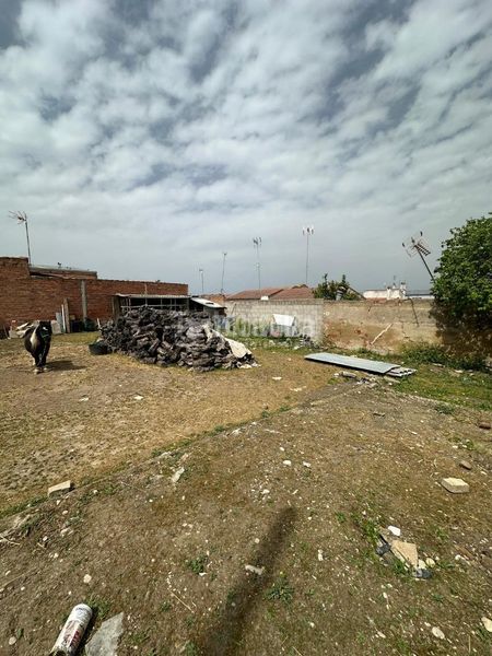 Foto ce33c78b-ae2b-4702-b2cf-3767ac6927c9. Terreny residencial a Mengíbar