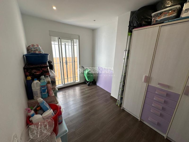 Foto 1c3f9ddd-c0a6-4e66-84c8-ad74b4de4a72. Piso  en venta en Mengíbar
