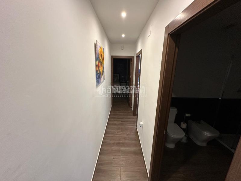 Foto 595594e5-df84-491b-8f75-62a42dec2ae8. Piso  en venta en Mengíbar