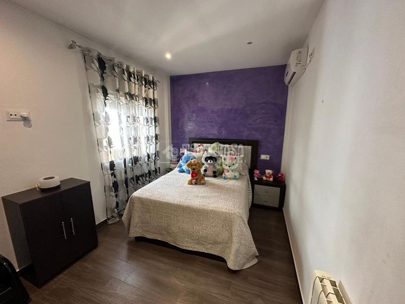 Foto ca5ff5ad-e5e7-4634-ad5b-e7d85517cede. Piso  en venta en Mengíbar