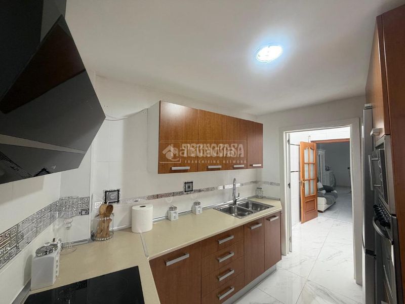 Foto fc30b4e8-3bcd-4a7e-9b1e-52691a60b2a8. Casa  en venta en Mengíbar