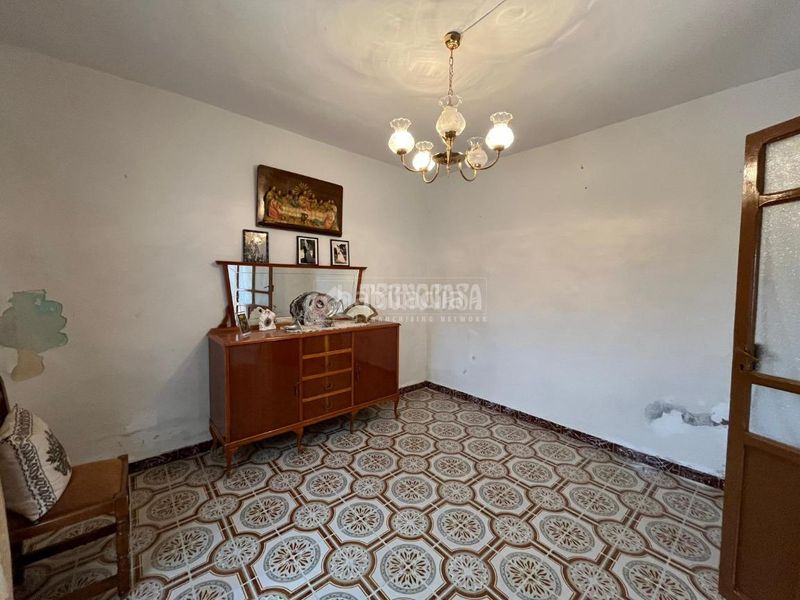 Foto e3c8ca7b-ccce-42bc-87b6-11c405bf1be1. Casa a Jabalquinto