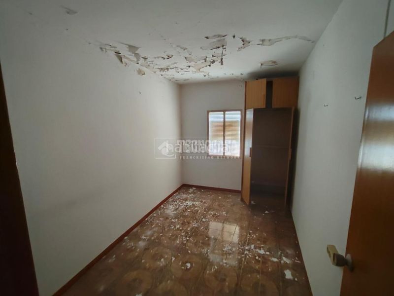 Foto adf59b5e-23e4-440f-9f53-ef10b49c9583. Casa aparellada a Mengíbar