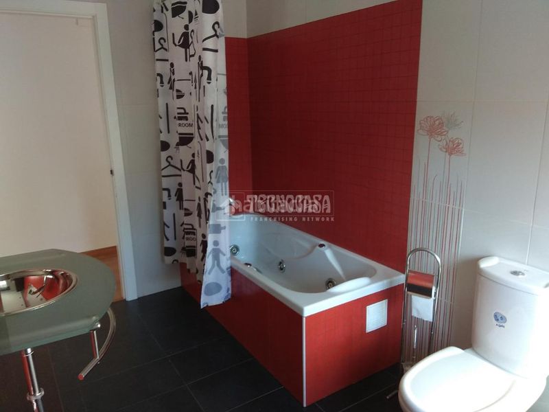 Foto ca92dff1-0a40-4a0c-bfe1-08da0e5178f9. Pis a Mengíbar