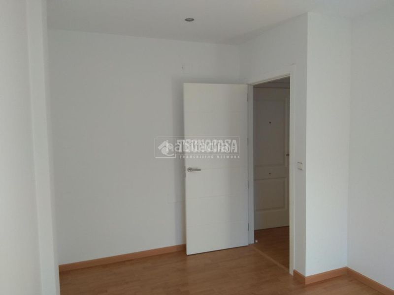Foto d9a2b93a-ff6b-44ee-a630-cb151e36621c. Pis a Mengíbar