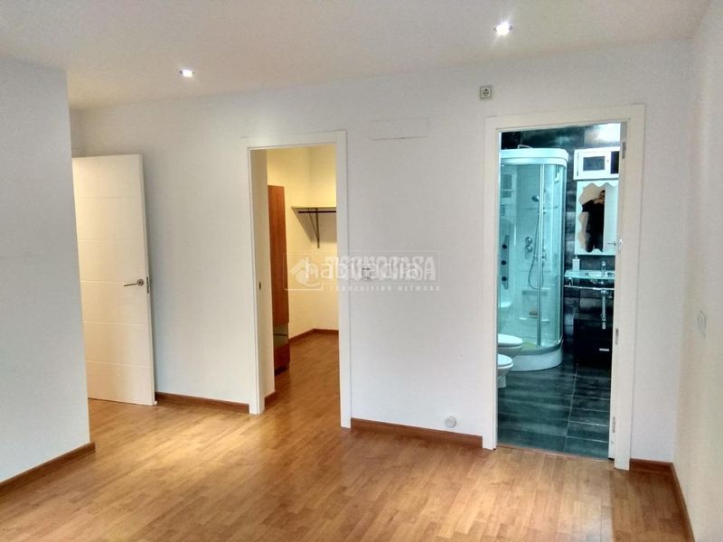 Foto f7a6f4ee-04e5-4011-b999-6e78030633a6. Pis a Mengíbar