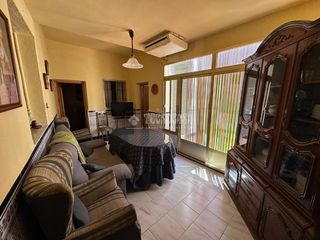 Casa en San Gonzalo. Casa en venta en villanueva de la reina