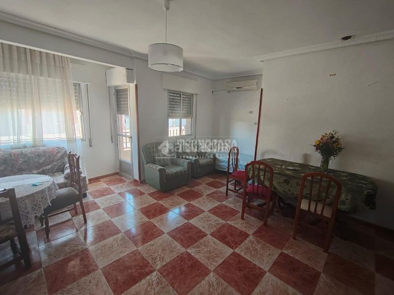 Foto 41709ca6-b827-4116-b249-0dfa10bae9e3. Piso  en venta en Mengíbar