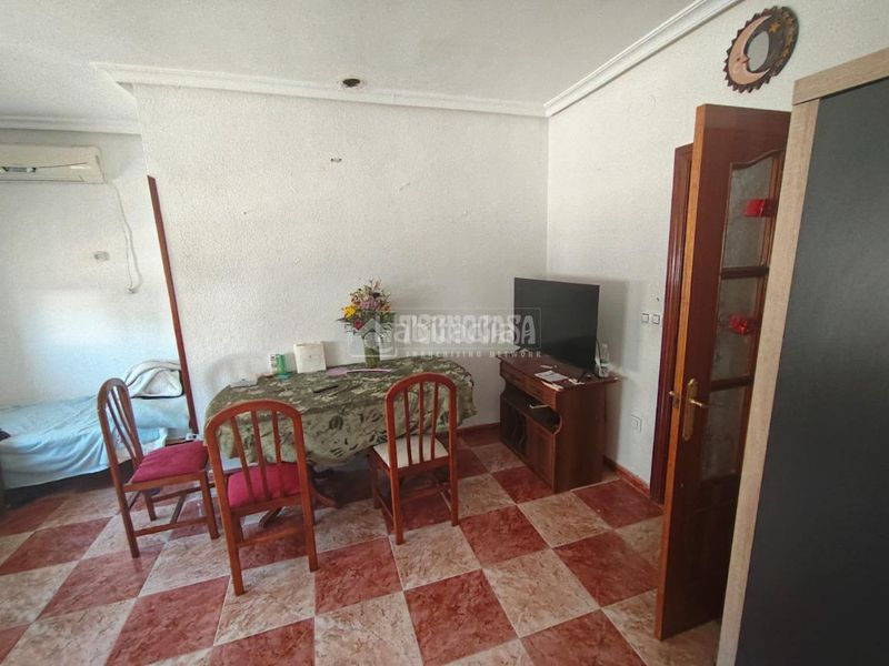 Foto 9169ca8f-0b59-47f0-b6a3-87562c8cb551. Piso  en venta en Mengíbar