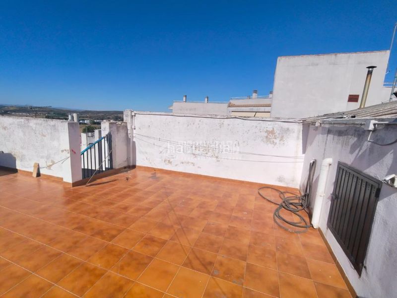 Foto c92cb29b-a481-4938-9ee6-0c48d372dcf7. Piso  en venta en Mengíbar
