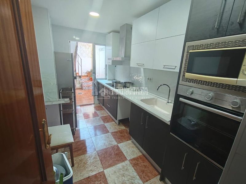 Foto cbd0280a-6f1b-4291-ac06-bb3e14b66c91. Piso  en venta en Mengíbar