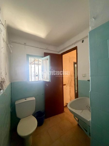 Foto d9f36b69-33be-4d3d-81cf-38cf20d51343. Casa aparellada amb calefacció a Espeluy
