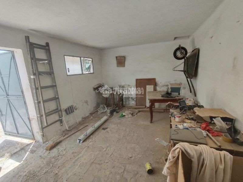 Foto 82c4fd1b-5549-4b3f-9aa8-7dff95ced511. Casa aparellada a Villatorres