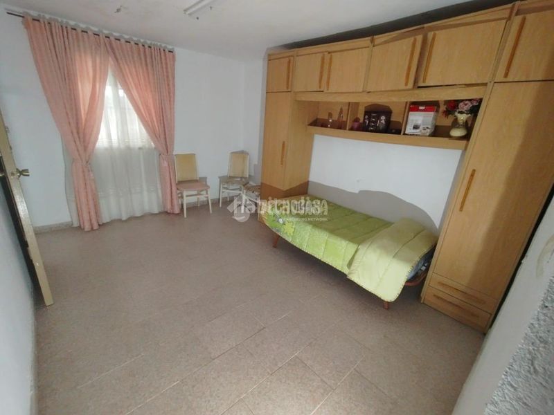 Foto 929625da-11ee-449e-affd-03a635679f82. Casa aparellada a Villatorres
