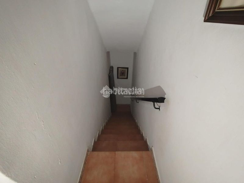 Foto ee60ff68-5a54-49dc-99b9-aae5d23f1bfc. Casa aparellada a Villatorres