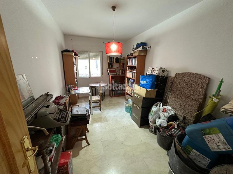 Foto 9aac5526-508e-4718-a9c8-f9bbddf9f8e7. Piso  en venta en Mengíbar