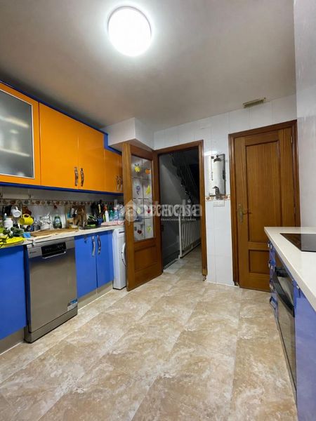 Foto 69cb7185-0257-4041-b074-2dd4a5dbb1d7. Casa amb calefacció aparcament a Mengíbar