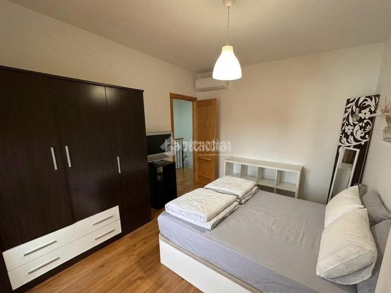 Foto 305875f2-d956-4203-805c-ed9cb8515ffd. Casa aparellada amb calefacció aparcament a Mengíbar