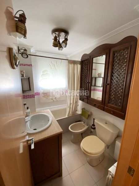 Foto d515e7b4-895b-405c-946c-a8dd6bd03622. Pis a Linarejos Linares