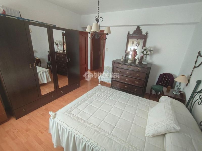 Foto f2345541-1c20-49d7-887a-9e8d58b1ff83. Pis a Mengíbar