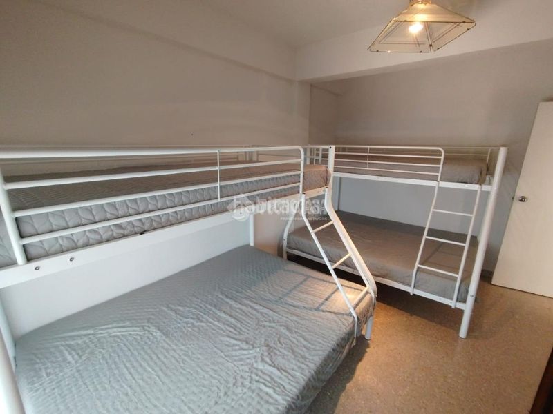 Foto ae5016a6-97f5-4933-a5cd-0ce54404478f. Casa aparellada amb aparcament a Mengíbar
