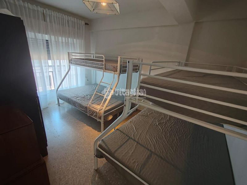 Foto fddc80ba-d2e4-4995-be59-c632c8dfd5a9. Casa aparellada amb aparcament a Mengíbar