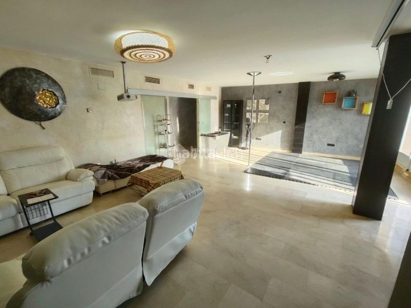Foto 64328220-f2ca-448a-ae6b-ea89d9319aac. Piso  en venta en Mengíbar