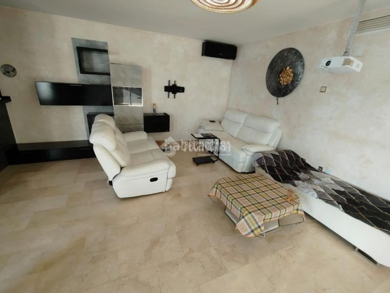 Foto 6bf61591-3461-4123-a904-1d86501b9765. Piso  en venta en Mengíbar