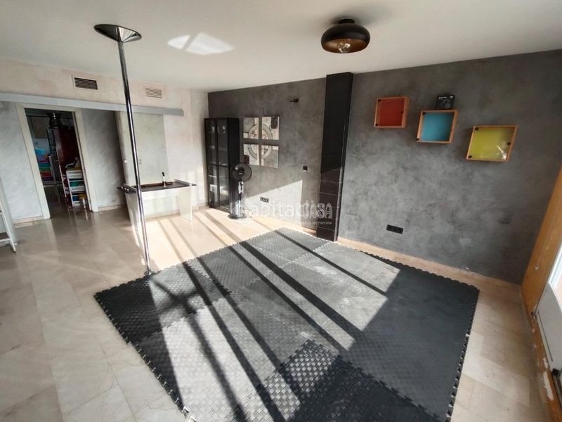 Foto a5fd4e45-5da5-467a-9995-2031e701686e. Piso  en venta en Mengíbar