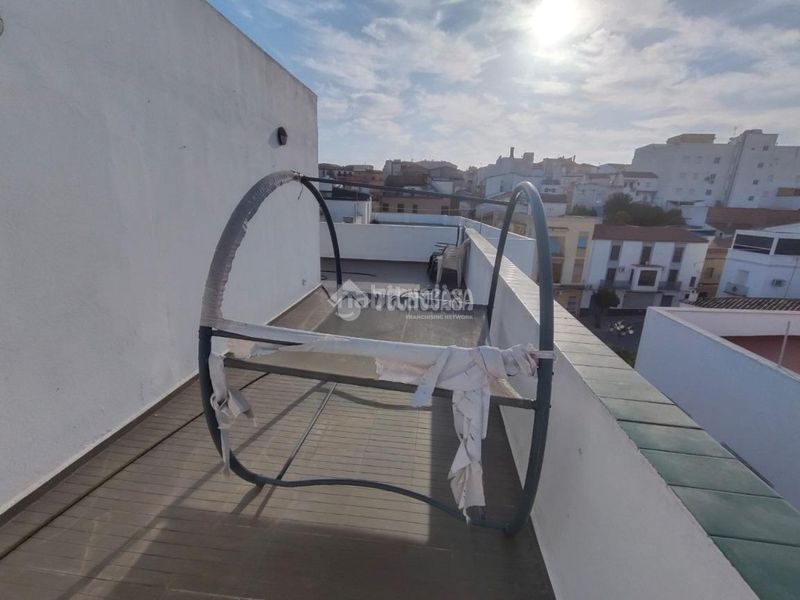 Foto ab639a32-f435-4f55-b108-4c285bf755d6. Piso  en venta en Mengíbar
