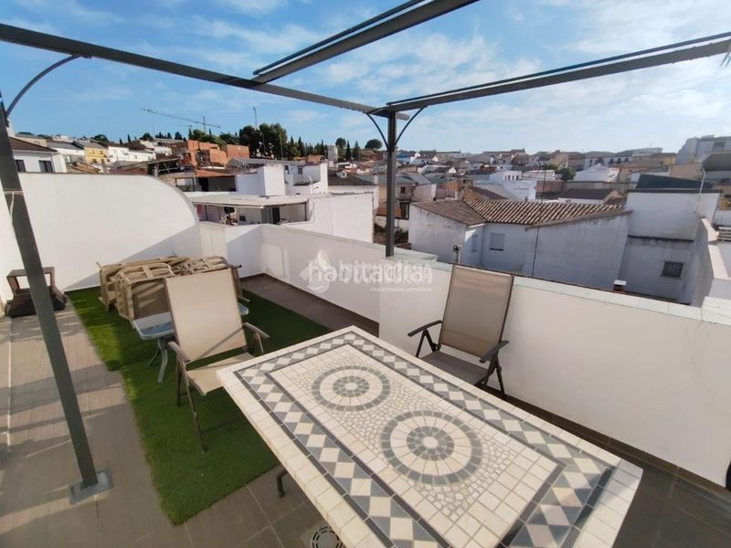 Foto e2695dc3-3e4a-4c09-97ef-1cedeabfd993. Piso  en venta en Mengíbar