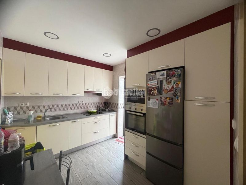 Foto c04fa57b-4d55-41ef-950c-cc21ad620759. Casa aparellada amb calefacció a Mengíbar