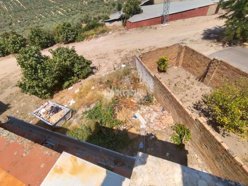 Foto 7f92270e-d0b1-42a8-9e52-14b6cab0a03a. Casa aparellada amb aparcament a Espeluy