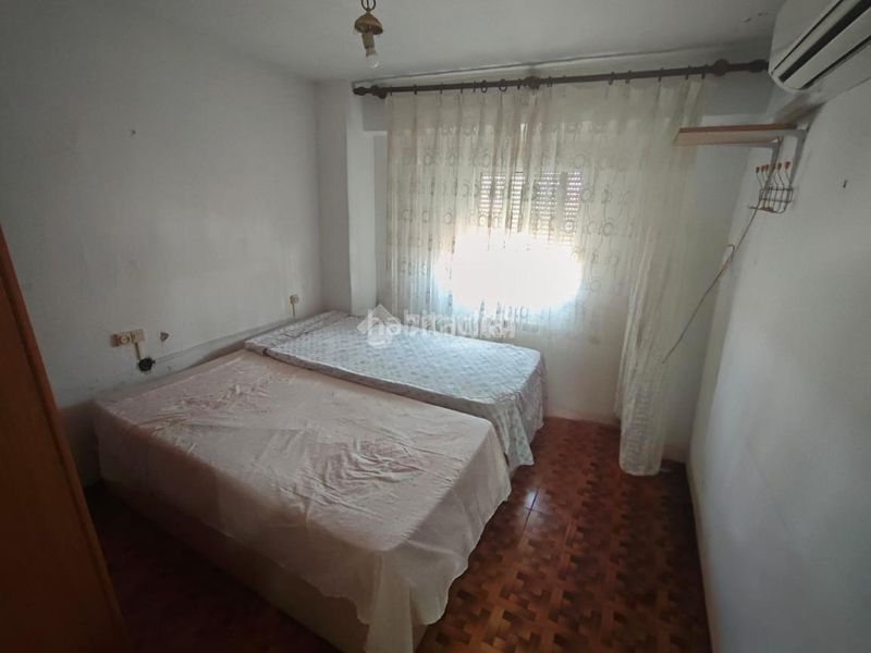 Foto 8a46a20d-3f18-4e03-8936-ba368781073d. Casa aparellada amb aparcament a Espeluy