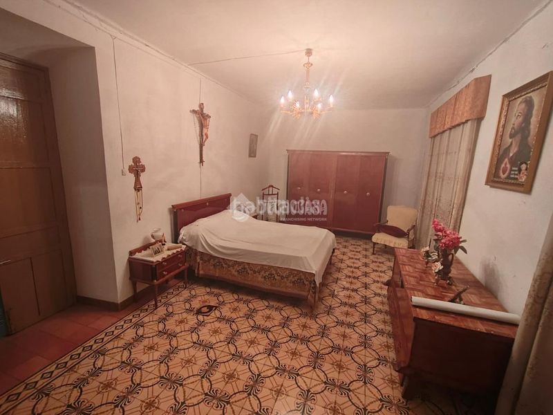 Foto ccd5a7bc-c6d4-4057-95d1-121d4c4a1e30. Towny house in Villatorres