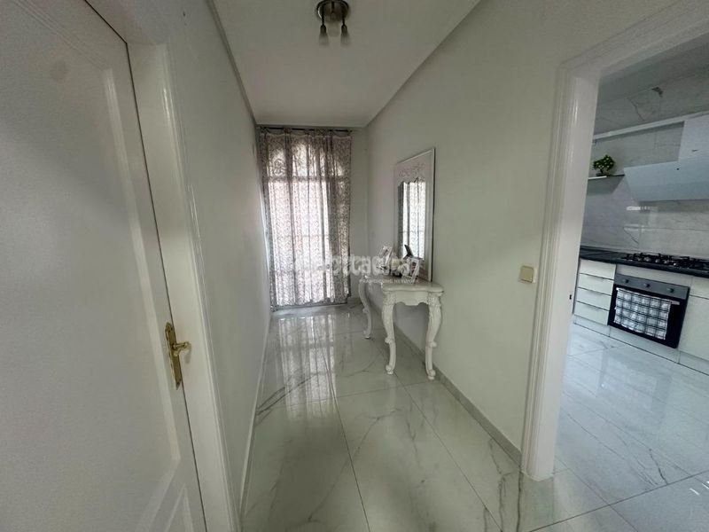 Foto 758014d8-7056-403b-ad5c-321213eb67e1. Casa aparellada a Mengíbar
