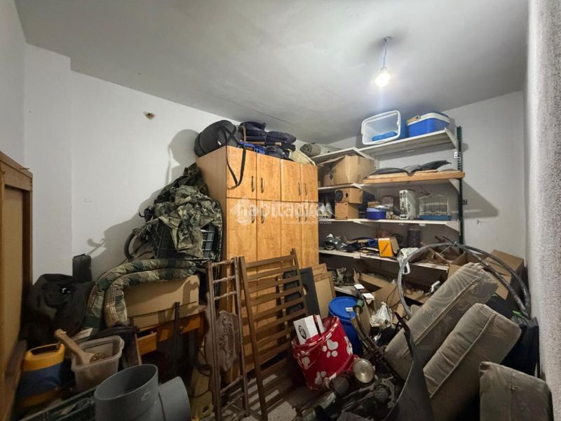 Foto d4ab734d-ab22-4949-9538-e9973c354bae. Casa aparellada amb aparcament a Mengíbar
