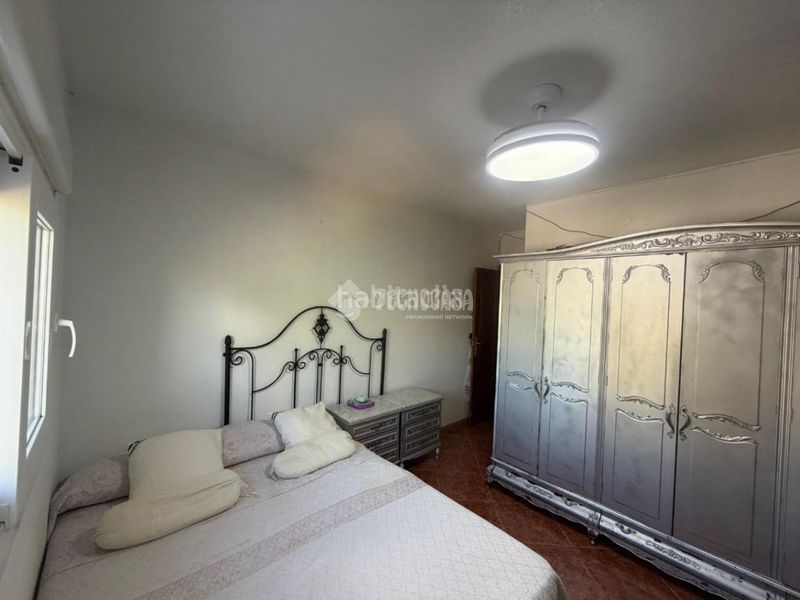 Foto a45f5e66-10b8-4a05-842b-528aa5d748c4. Pis a Mengíbar