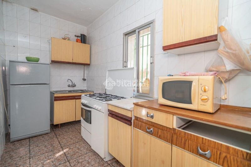 Foto 4b35842f-8d2e-473c-b0db-a2a3fca409e8. Towny house with heating in La Zarzuela - San José - Belén Linares